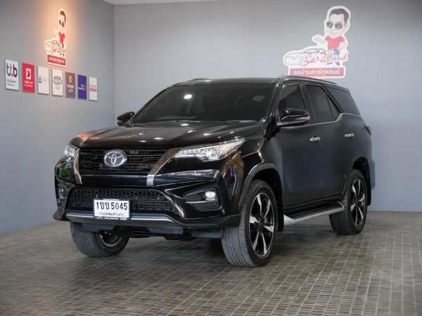 TOYOTA FORTUNER 2.8TRD NAVI 4WD เกียร์AT ปี20 รูปที่ 0